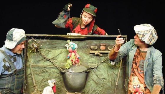Кукольный спектакль «Как Иван-дурак царевичем стал»