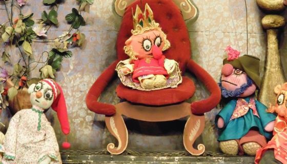 Кукольный спектакль «Как Иван-дурак царевичем стал»