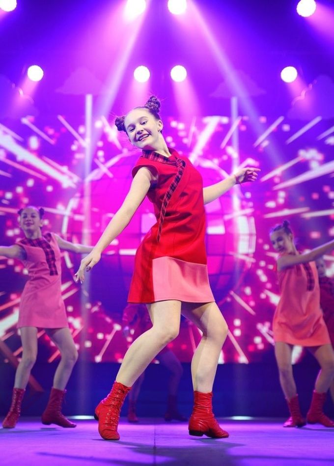 Спектакль «Танцующие на холсте»