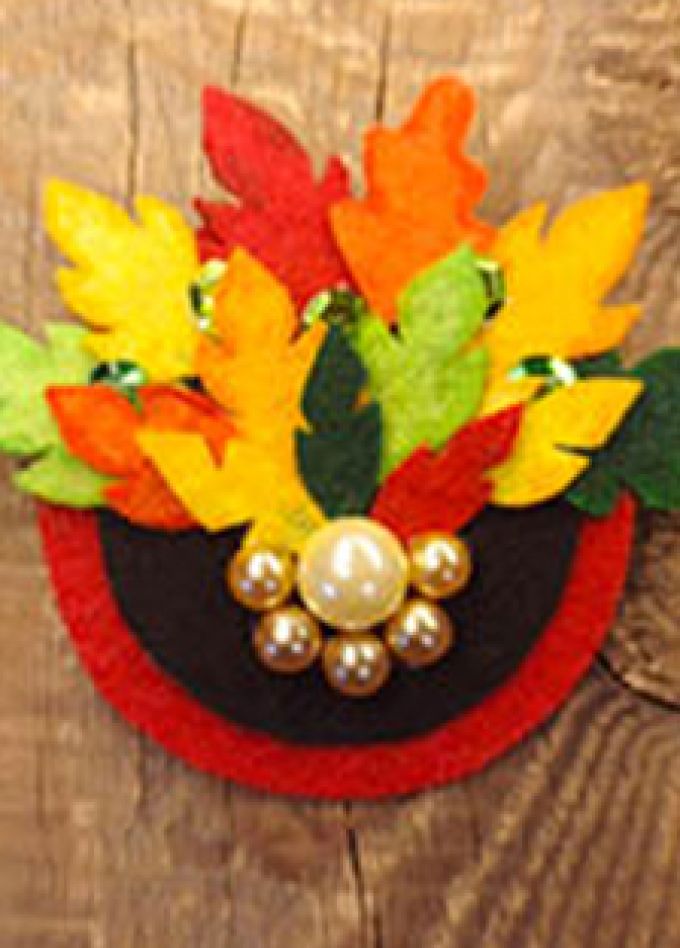 Брошь из фетра «Подарок для мамы». Музейное занятие