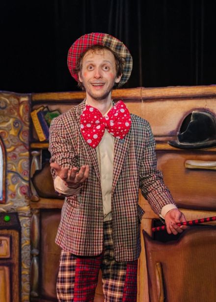 Спектакль «Поиграем в кошки-мышки»