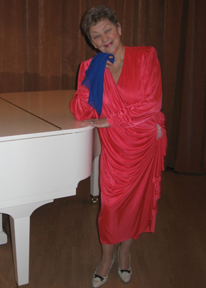 Концерт солистки филармонии Татьяны Буйносовой "Великая Клавдия Шульженко"