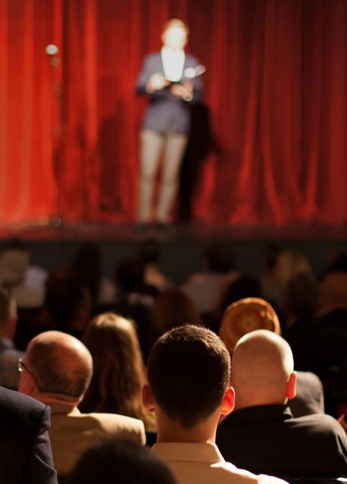 Спектакль «Все люди любят любить»