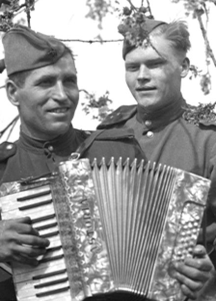 Песни военных лет